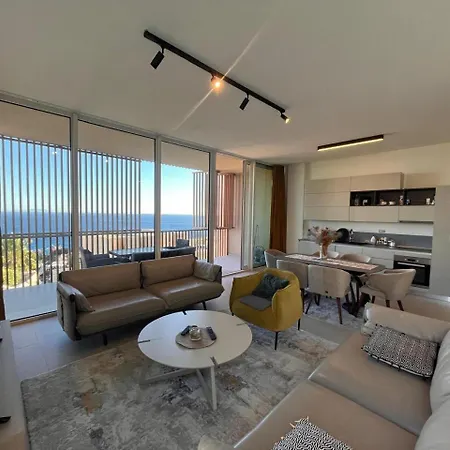 Apartament Palase *
